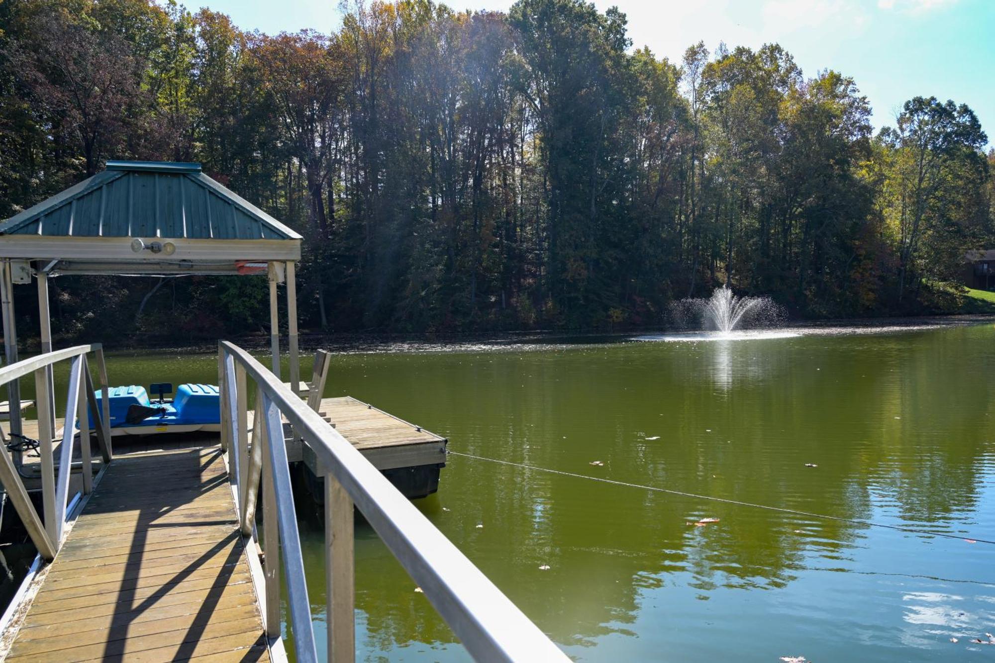 Southern Home And Fishing Lake. 게인즈빌 외부 사진