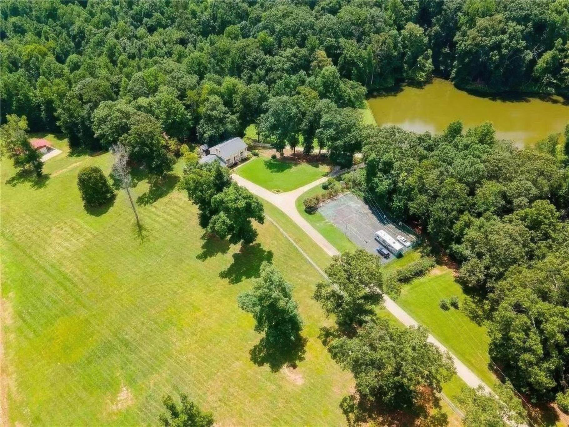 Southern Home And Fishing Lake. 게인즈빌 외부 사진